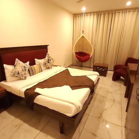 Hotel Vrs Inns Chandīgarh 外观 照片