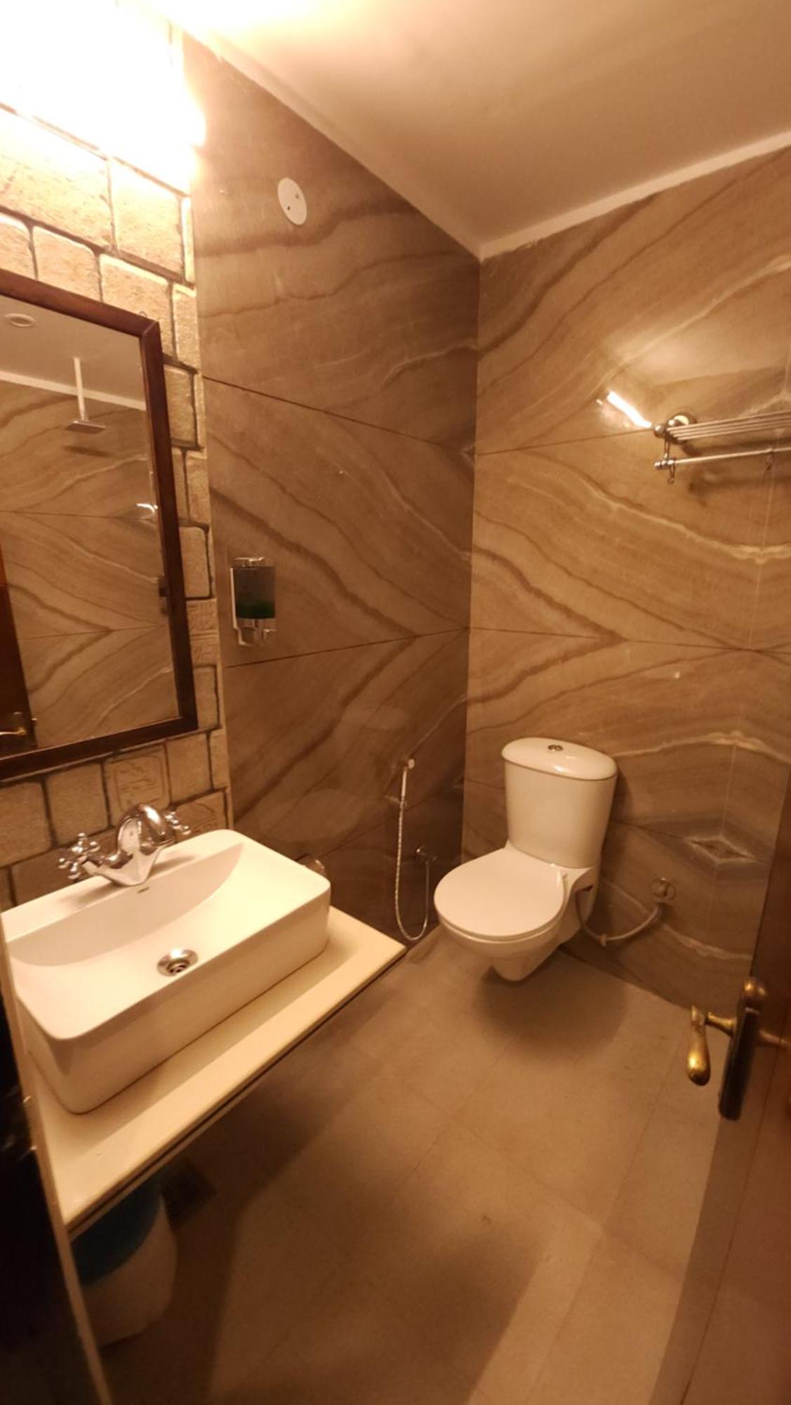 Hotel Vrs Inns Chandīgarh 外观 照片
