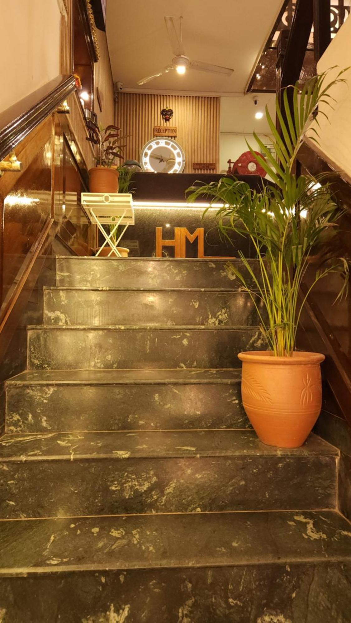 Hotel Vrs Inns Chandīgarh 外观 照片