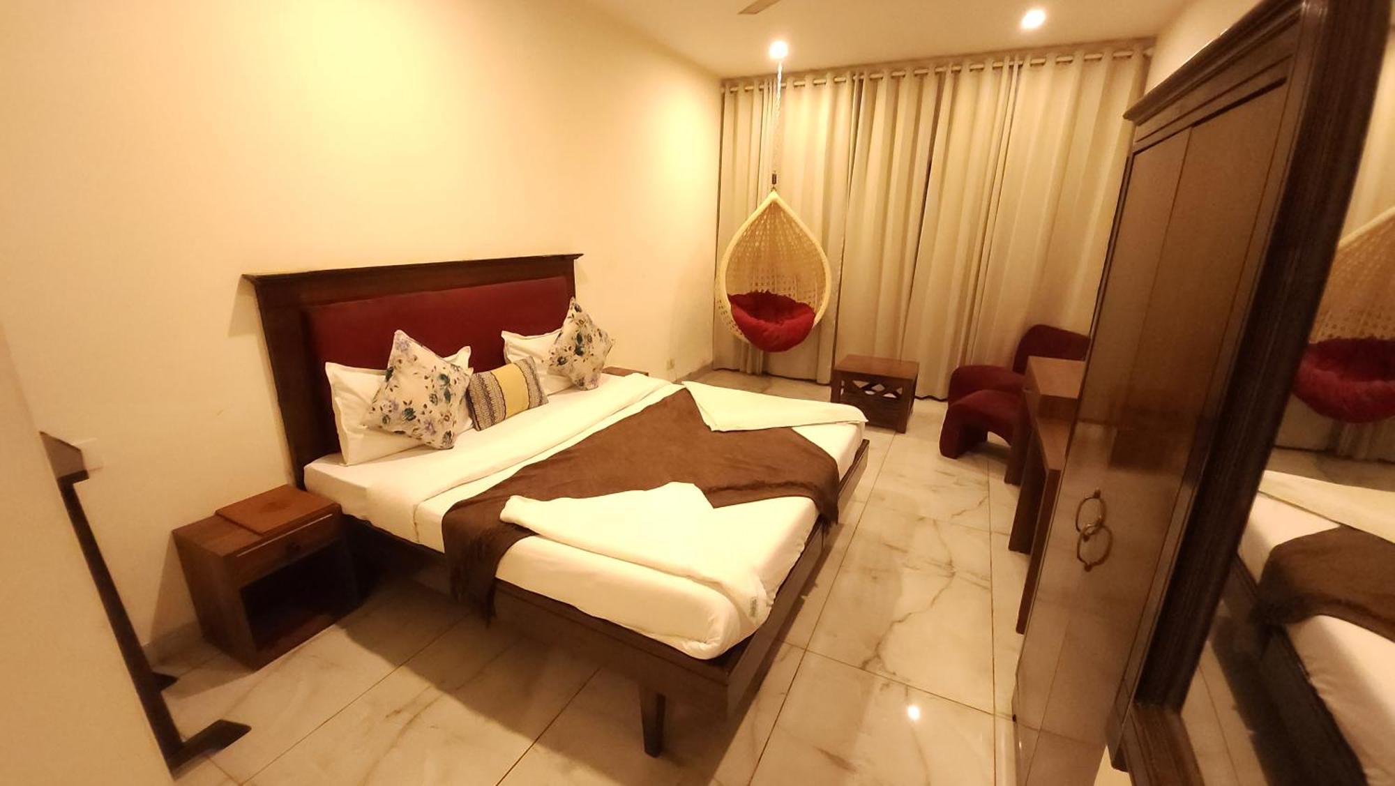Hotel Vrs Inns Chandīgarh 外观 照片
